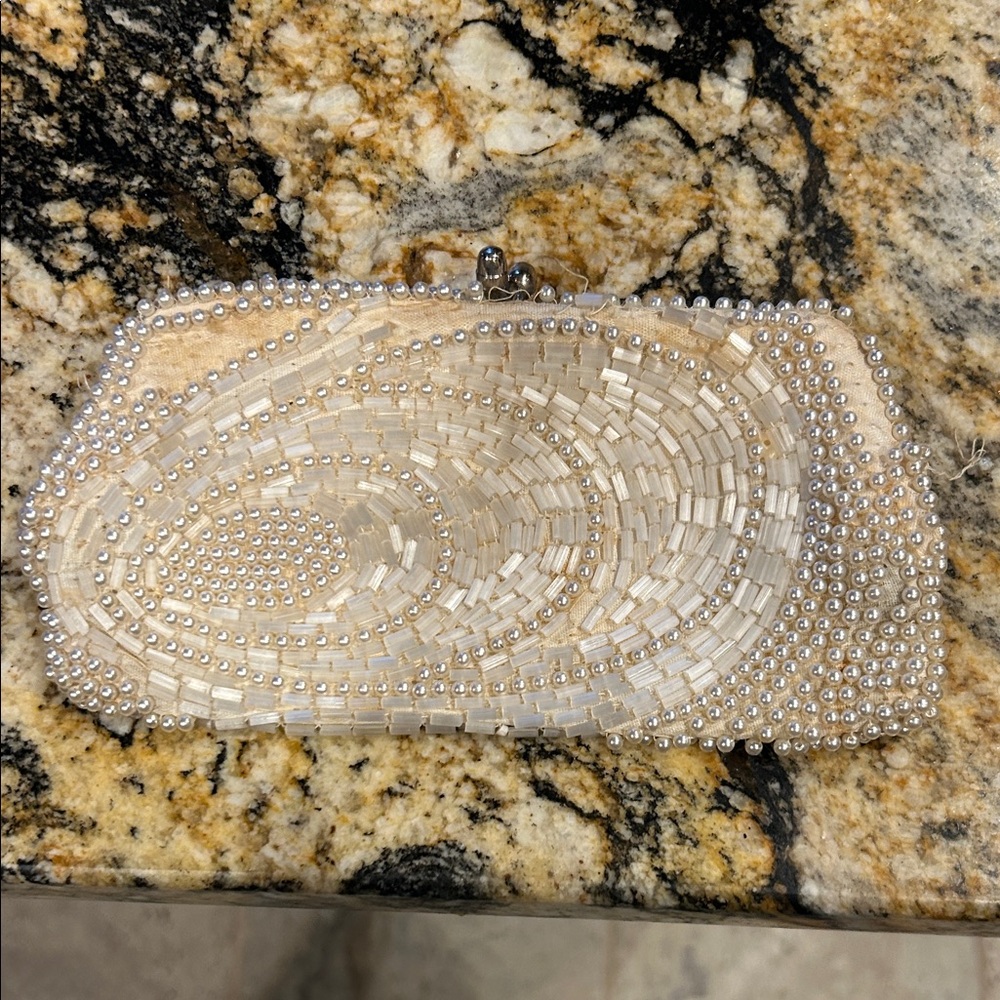 Source Unknown Cream Beaded Clutch
